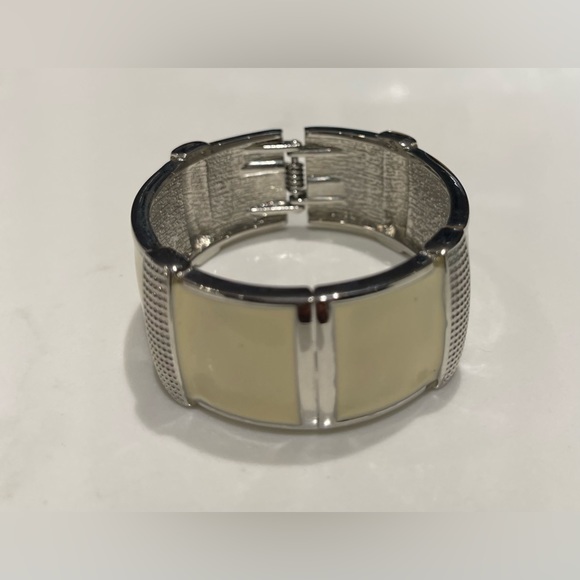 New York & Company Bangle Bracelet - Picture 3 of 5